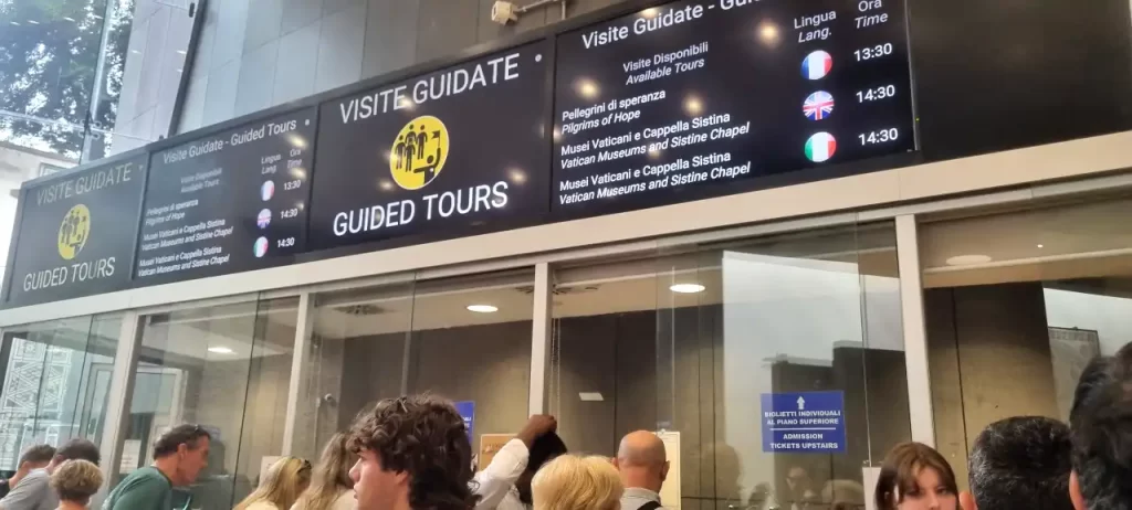 バチカン美術館入口のチケット売り場