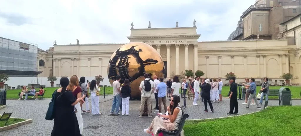 バチカン美術館の中庭