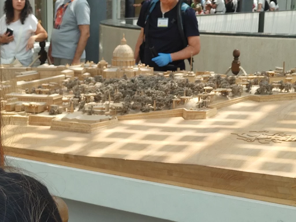 バチカン美術館の模型